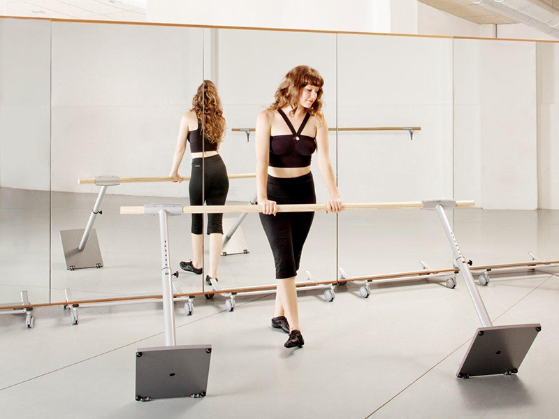 Barra de ballet graduable de 3 m trasladable con Ruedas. Modelo Isa (2)