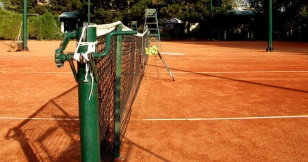 Postes y Redes de Tenis
